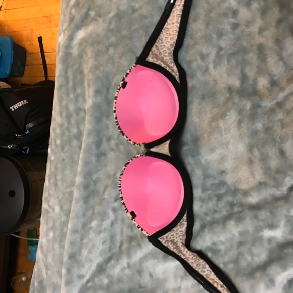 Strapless VS Pink Bra - Picture 2 of 3