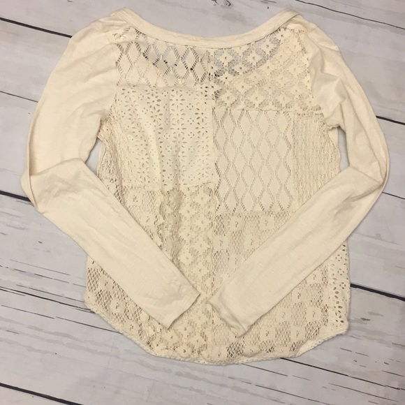 Free People Cream colored shirt. Size small - Picture 5 of 7