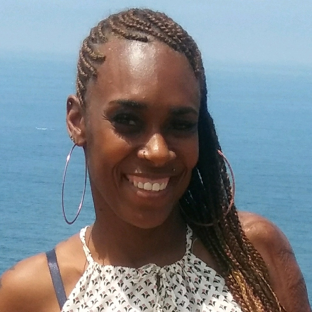 Meet your Posher, Ayanna