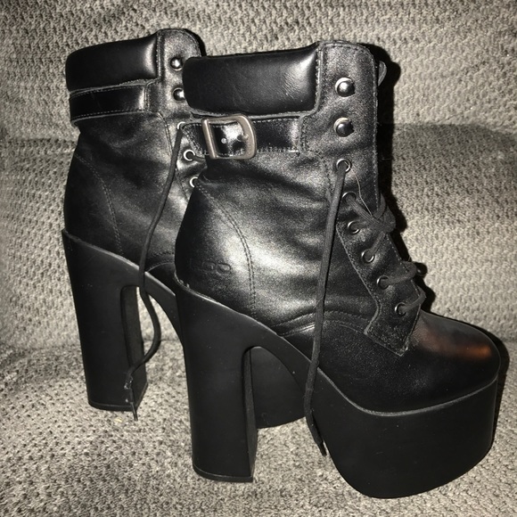 roc platform boots