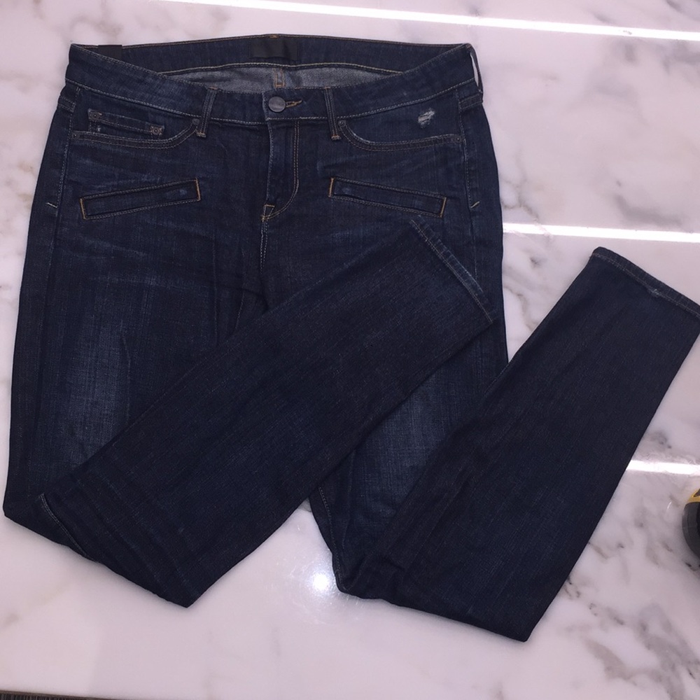 Vince distressed jeans Sz 30