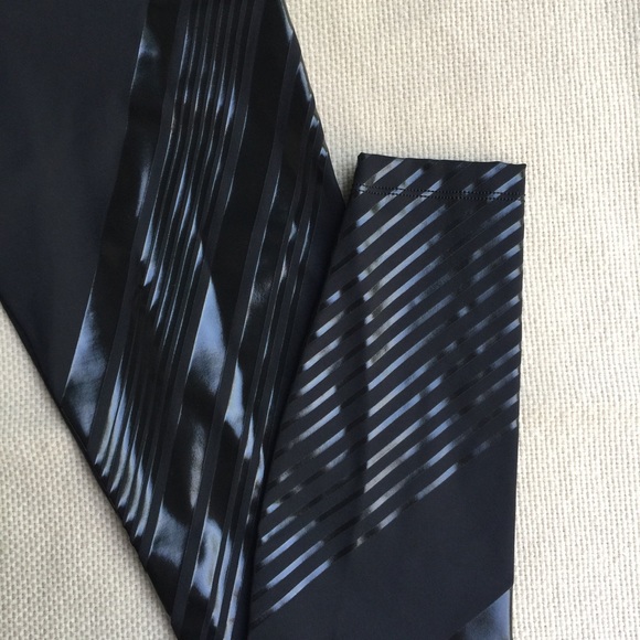 ❌SOLD❌NWT Lorna Jane Night F/L Compression Tight - Picture 6 of 8