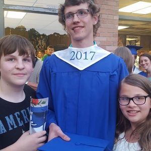 Meet your Posher, Logan