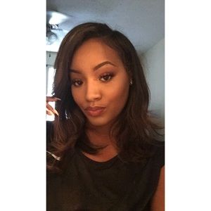 Meet your Posher, Yael