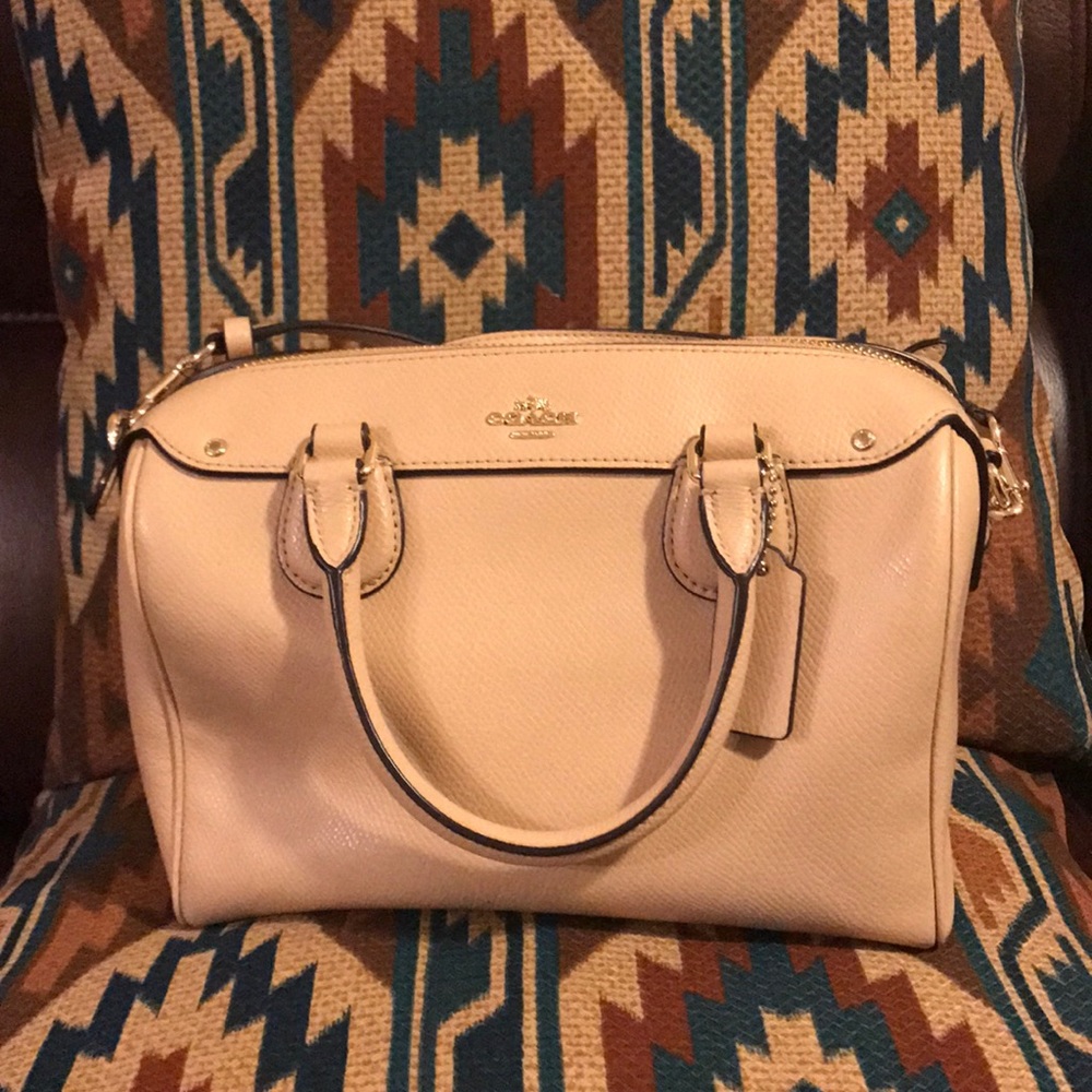 Coach sling bag