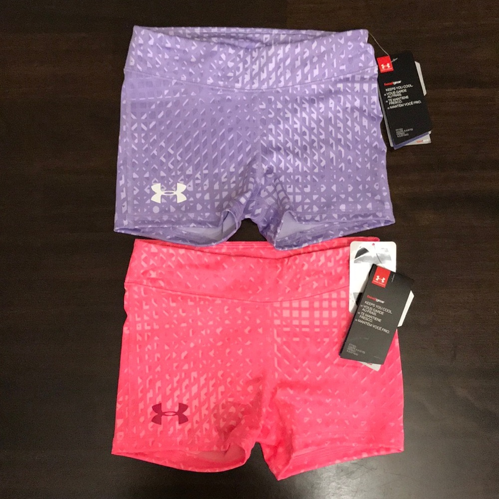 2 NWT Under Armour Girl’s Fitted HeatGear Shorts