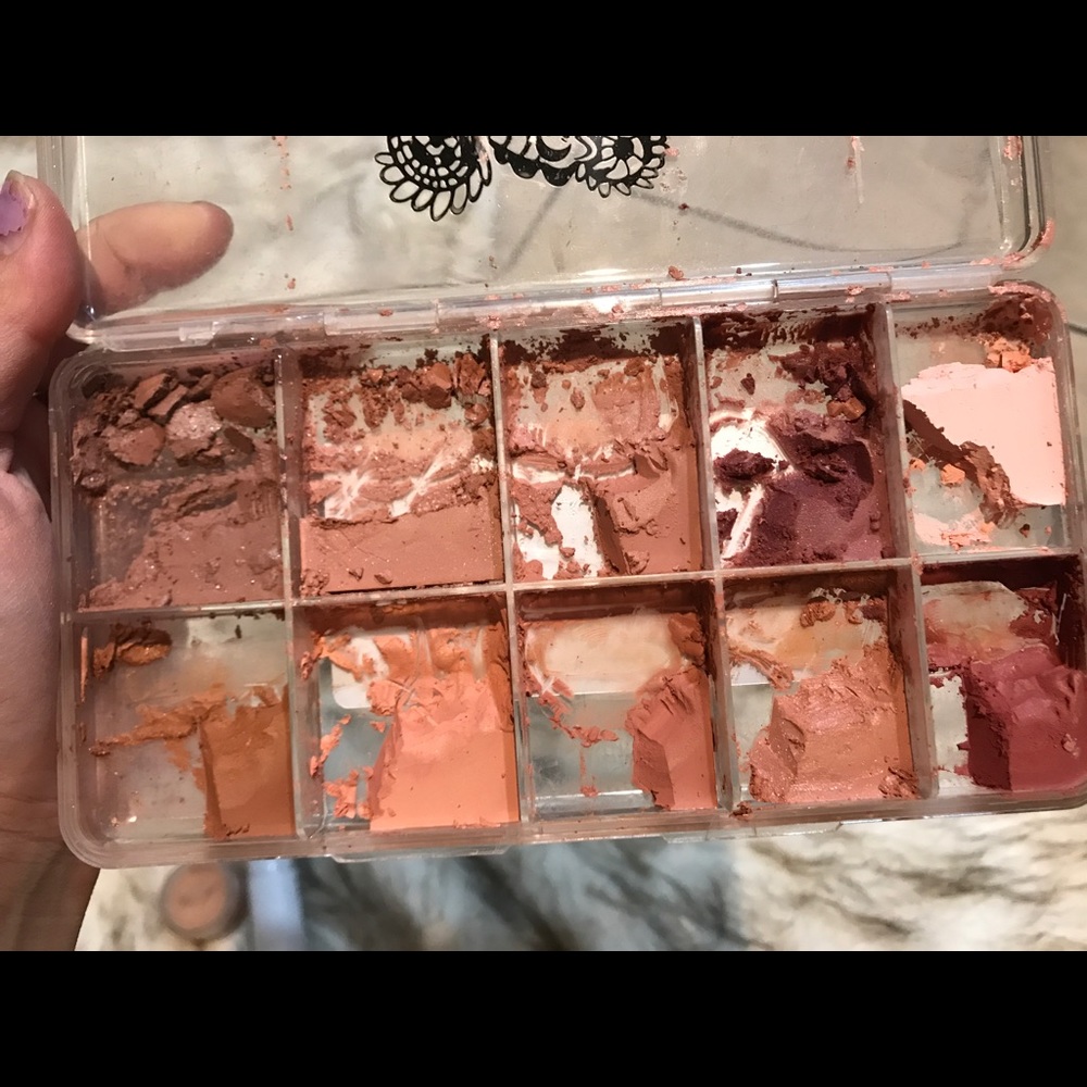 Senna cheeky pallete