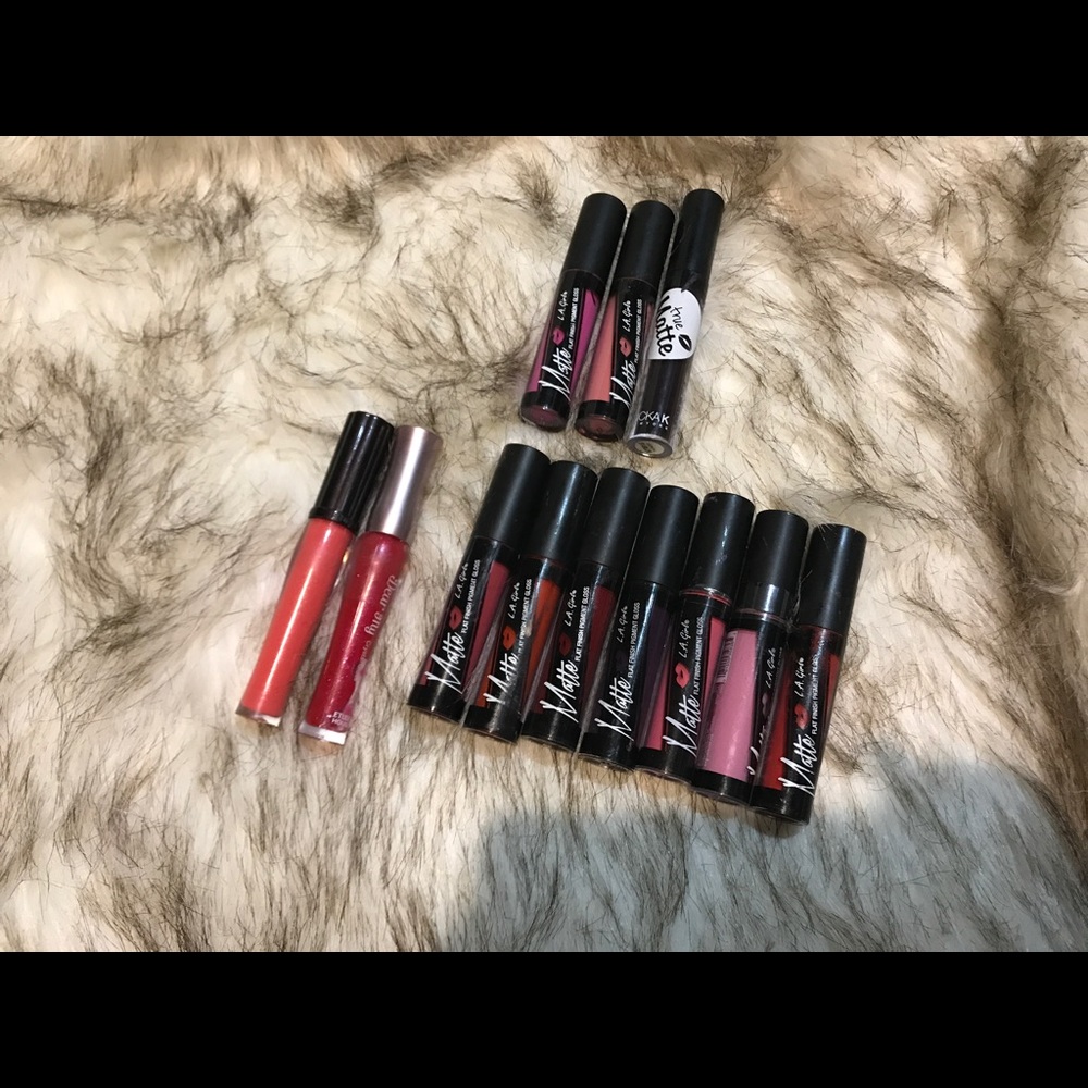 Lipstick lipgloss LOTs
