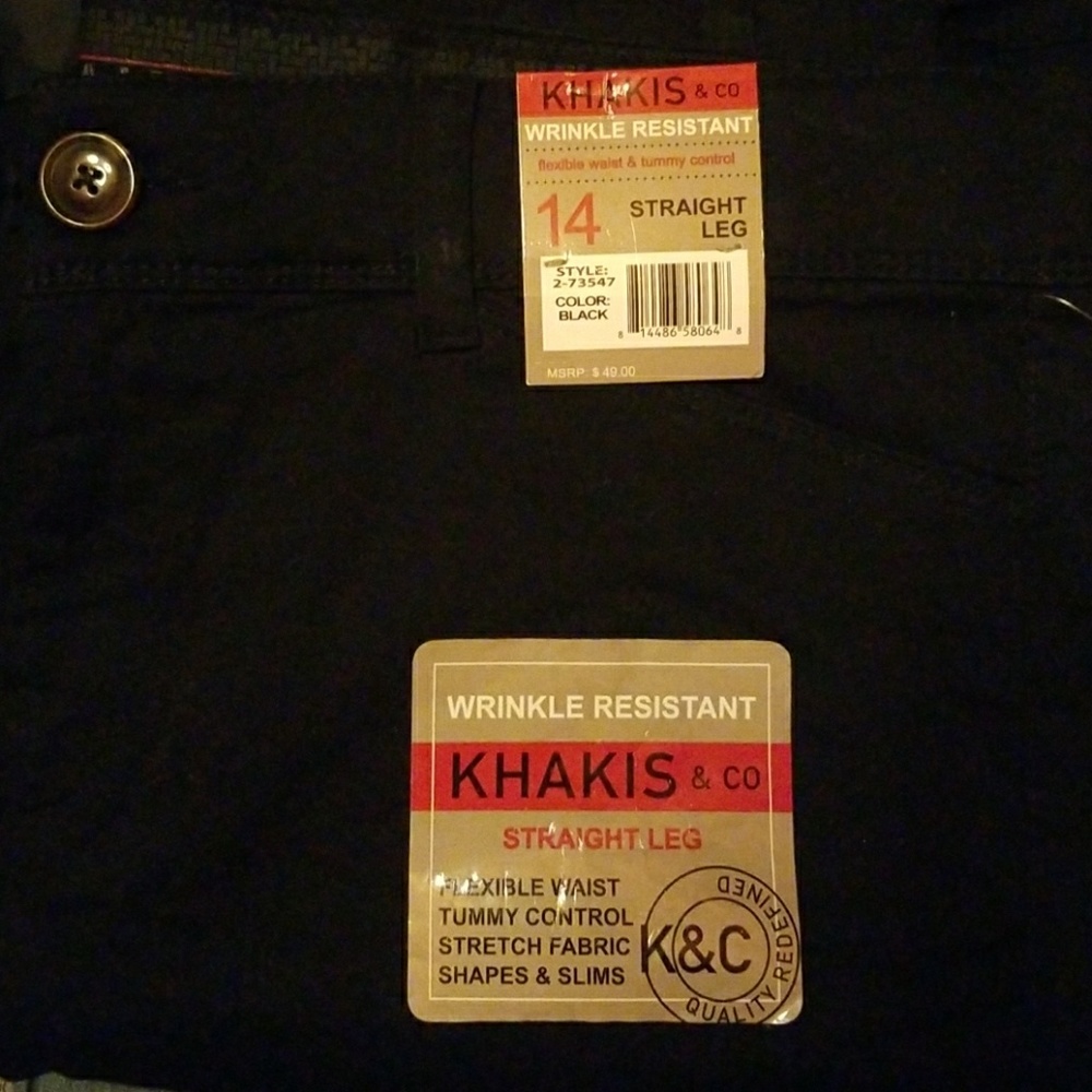 Black wrinkle resistant jeans