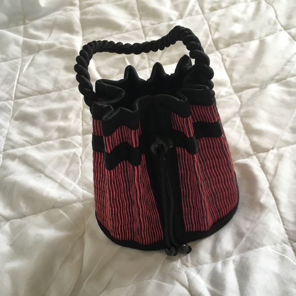 Red Purse - Picture 2 of 3