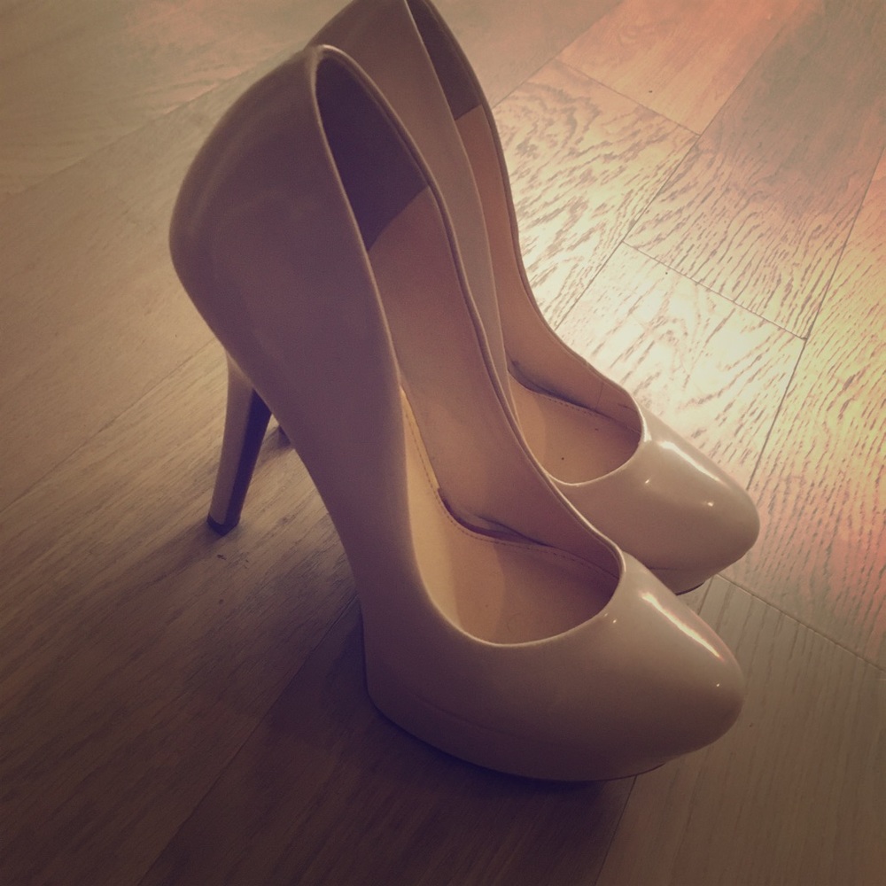 Jessica Simpson Heels