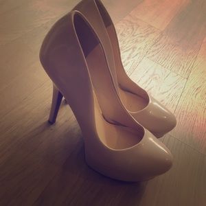 Jessica Simpson Heels