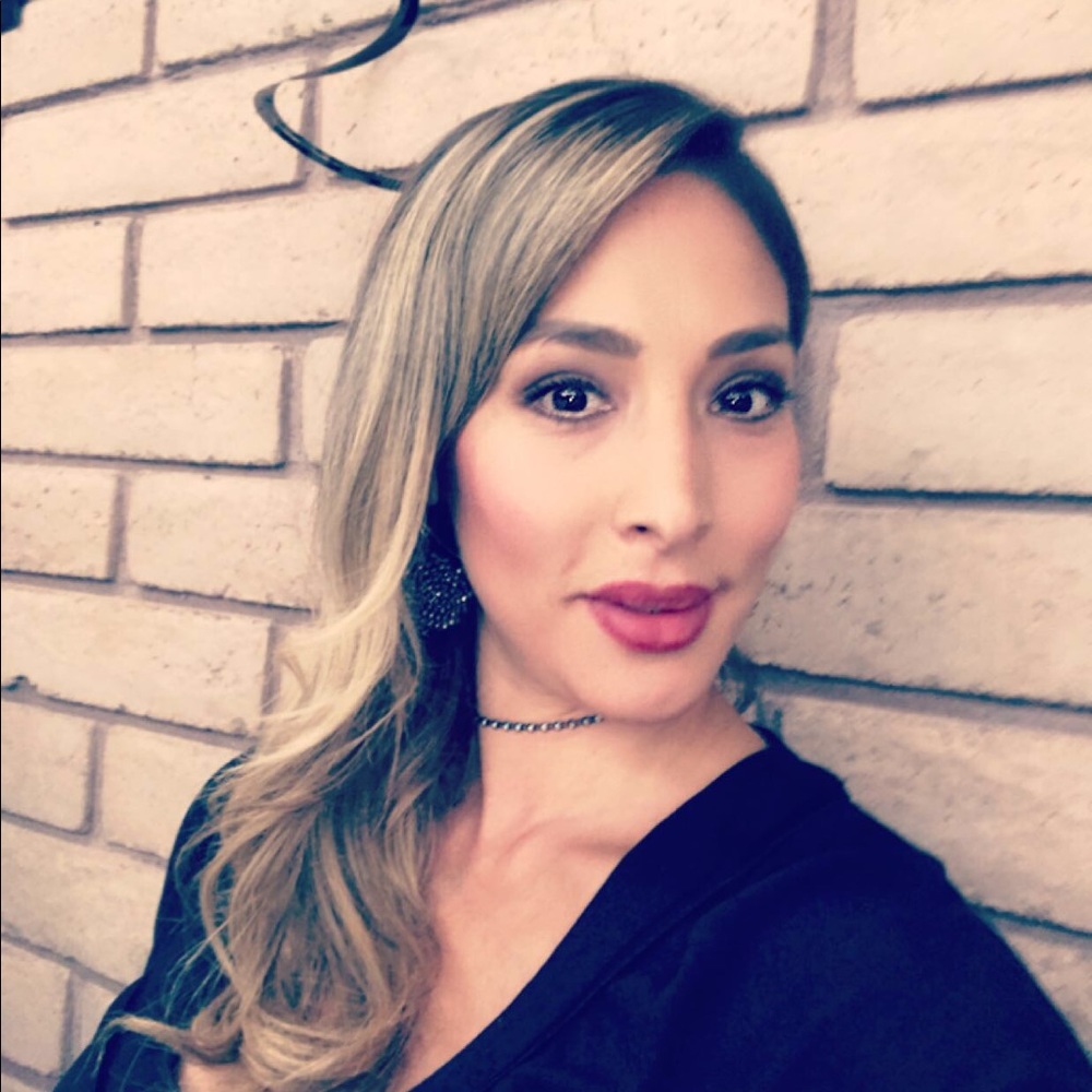 Meet your Posher, Vanessa