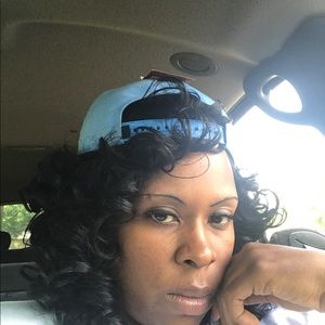 Meet your Posher, Shaneka