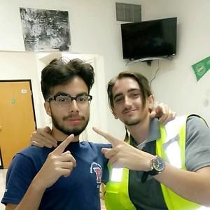 Meet your Posher, Amid