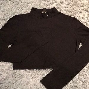 LONG SLEEVE TURTLE NECK CROP