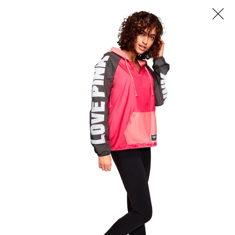 ❤️SALE❤️NWOT Victoria secret pink wind breaker!