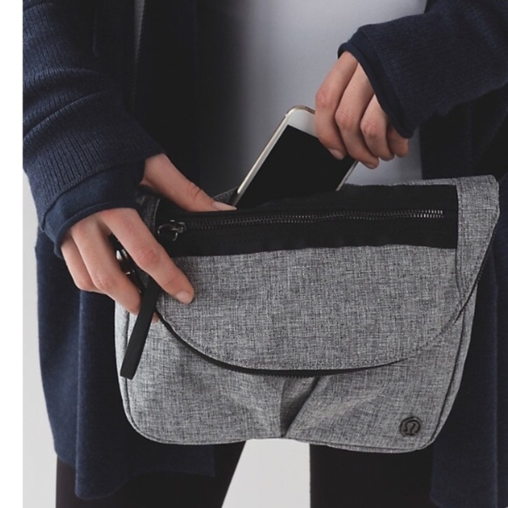 🎁 NWT Lululemon Festival Bag Heathered / Grey - Picture 2 of 4