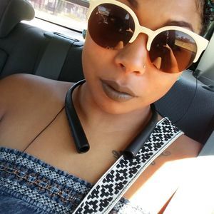 Meet your Posher, Deanna