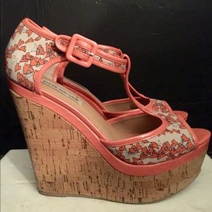 Steve Madden Wake Up Coral Wedged Sandal