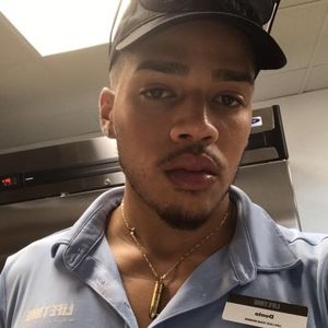 Meet your Posher, Donte