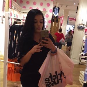 Meet your Posher, Juanita