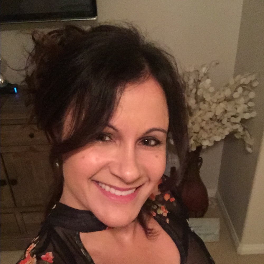 Meet your Posher, Nadia