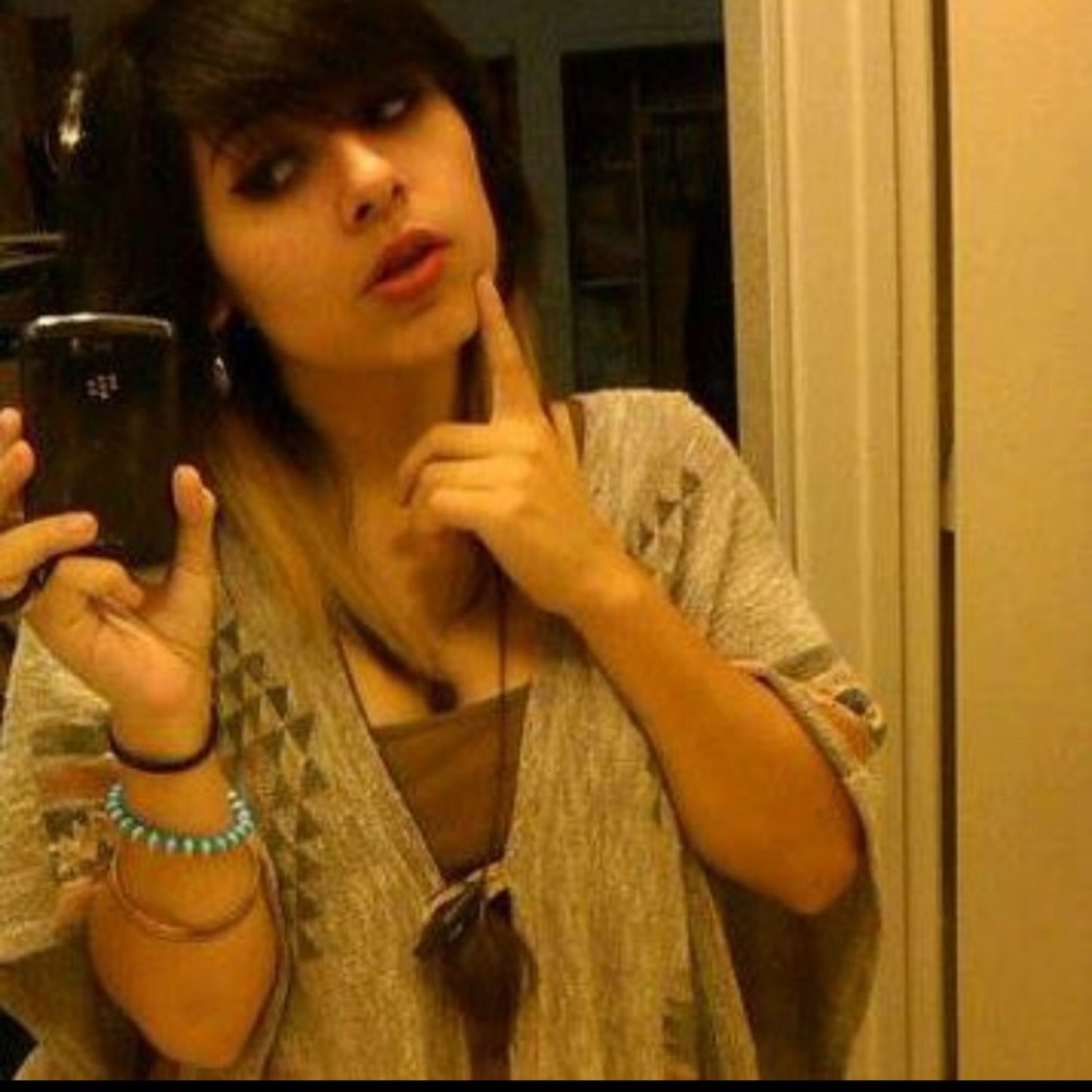 Meet your Posher, Lucila