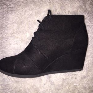 Black wedge booties