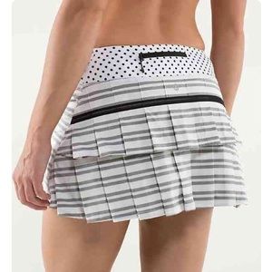 SOLD! NWT Lululemon Run: Pace Setter Skirt