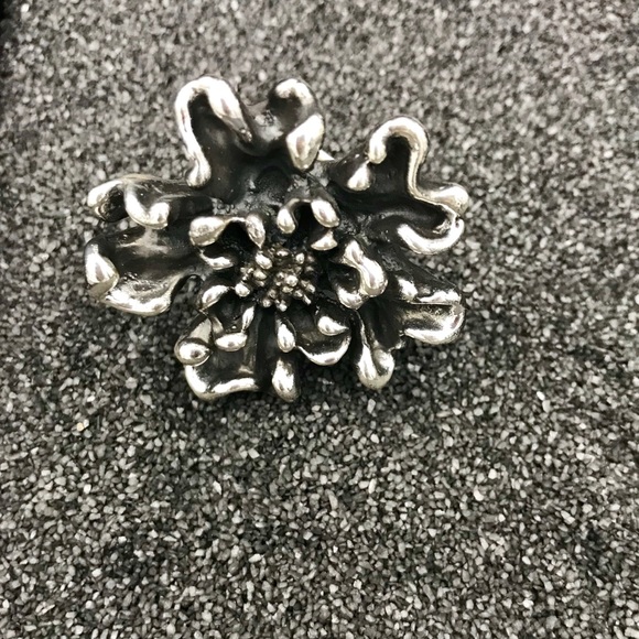 ⛔️SOLD OUT⛔️Statement Ring .925 Sterling Silver - Picture 2 of 8