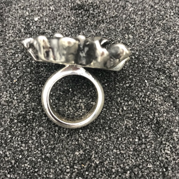 ⛔️SOLD OUT⛔️Statement Ring .925 Sterling Silver - Picture 5 of 8