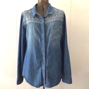 SOLD SOLD denim button up embroidered top medium