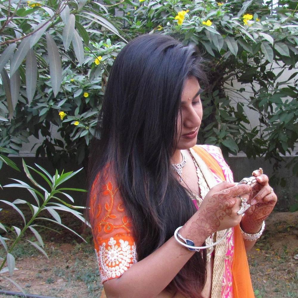 Meet your Posher, Manisha