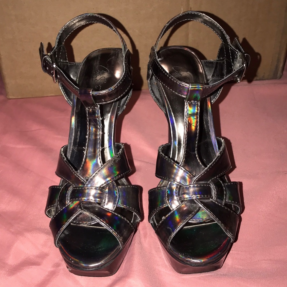 🔴 SOLD 🔴 Party Heels