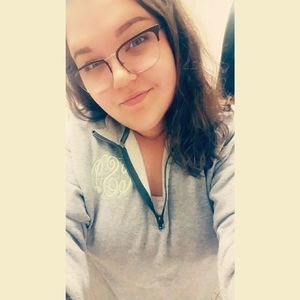 Meet your Posher, Carly