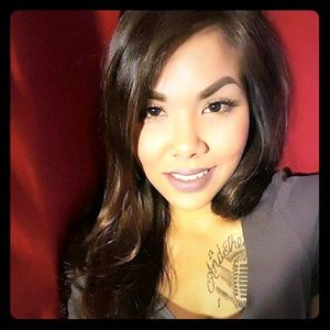 Meet your Posher, Keana