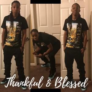 Meet your Posher, Danisha