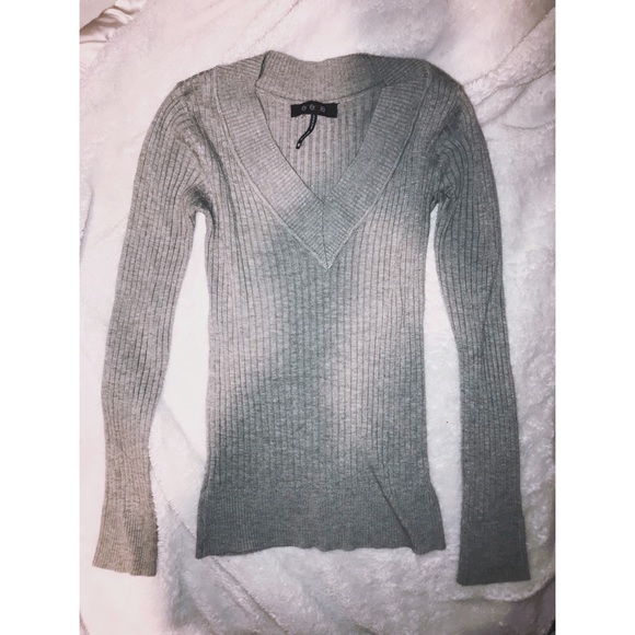 SALE‼️ Two V neck Sweaters - Picture 2 of 4