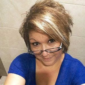 Meet your Posher, Debra