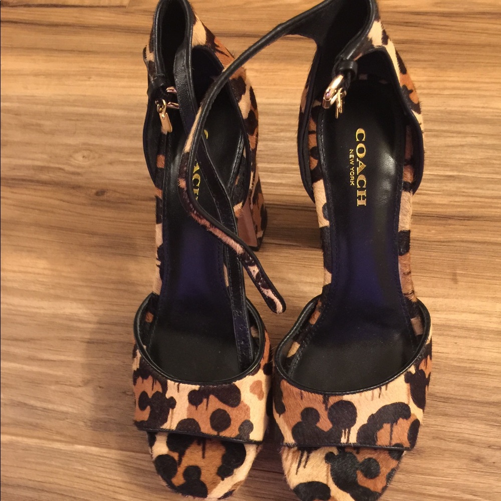 Leopard print Block sandals