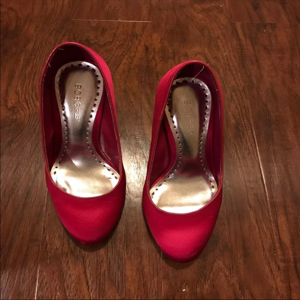 Bcbg hot pink satin silver mirror heels size 8.5