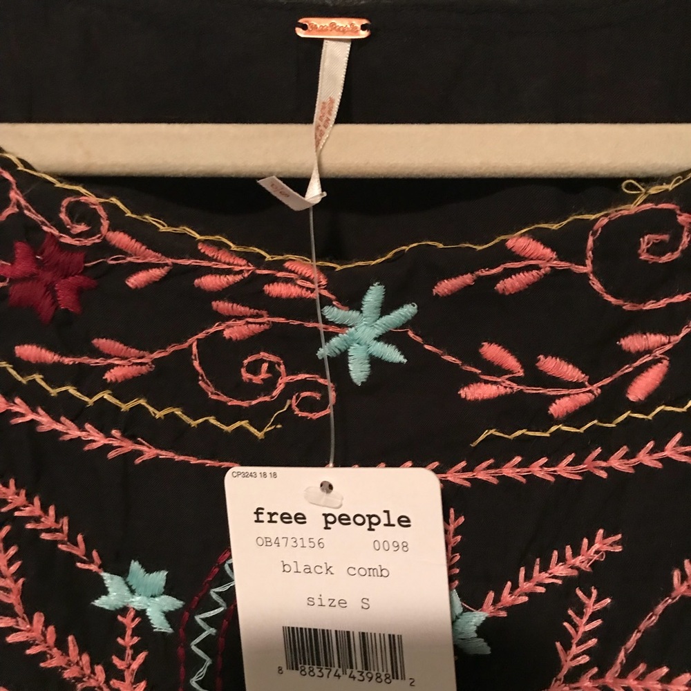 🚫SOLD🚫Free People Enbroidered black boho dress - Picture 5 of 5