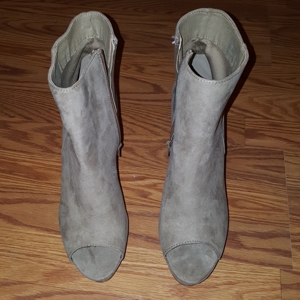Just Fab peep toe boots w/heels