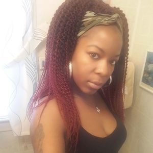 Meet your Posher, Crystal