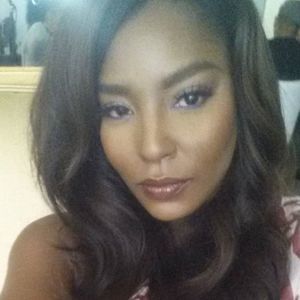 Meet your Posher, Dana