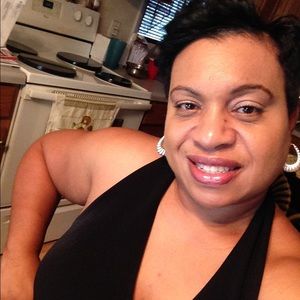 Meet your Posher, Pamela