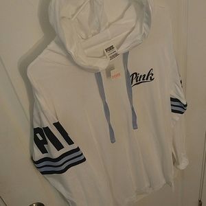 ✨NWT Vs pink long sleeve hoodie
