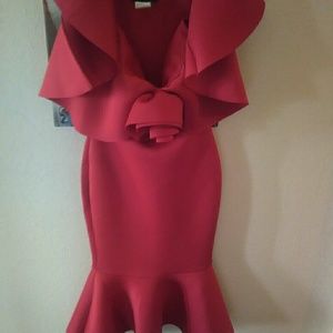 $2,500 red ella dress size small