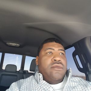 Meet your Posher, Derrick